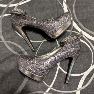 Mossimo Glitter Platform heels, pewter 🩶✨